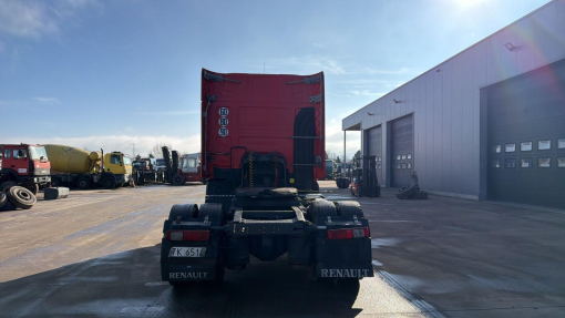 Renault--Premium 450 DXI