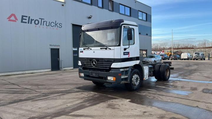 Mercedes-Benz--Actros 1831