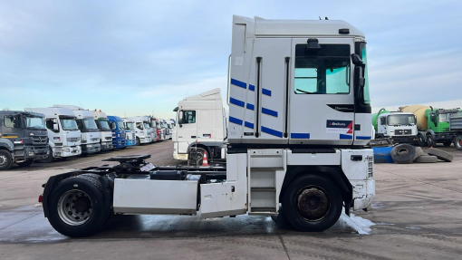 Renault--AE 440 Magnum E-tech