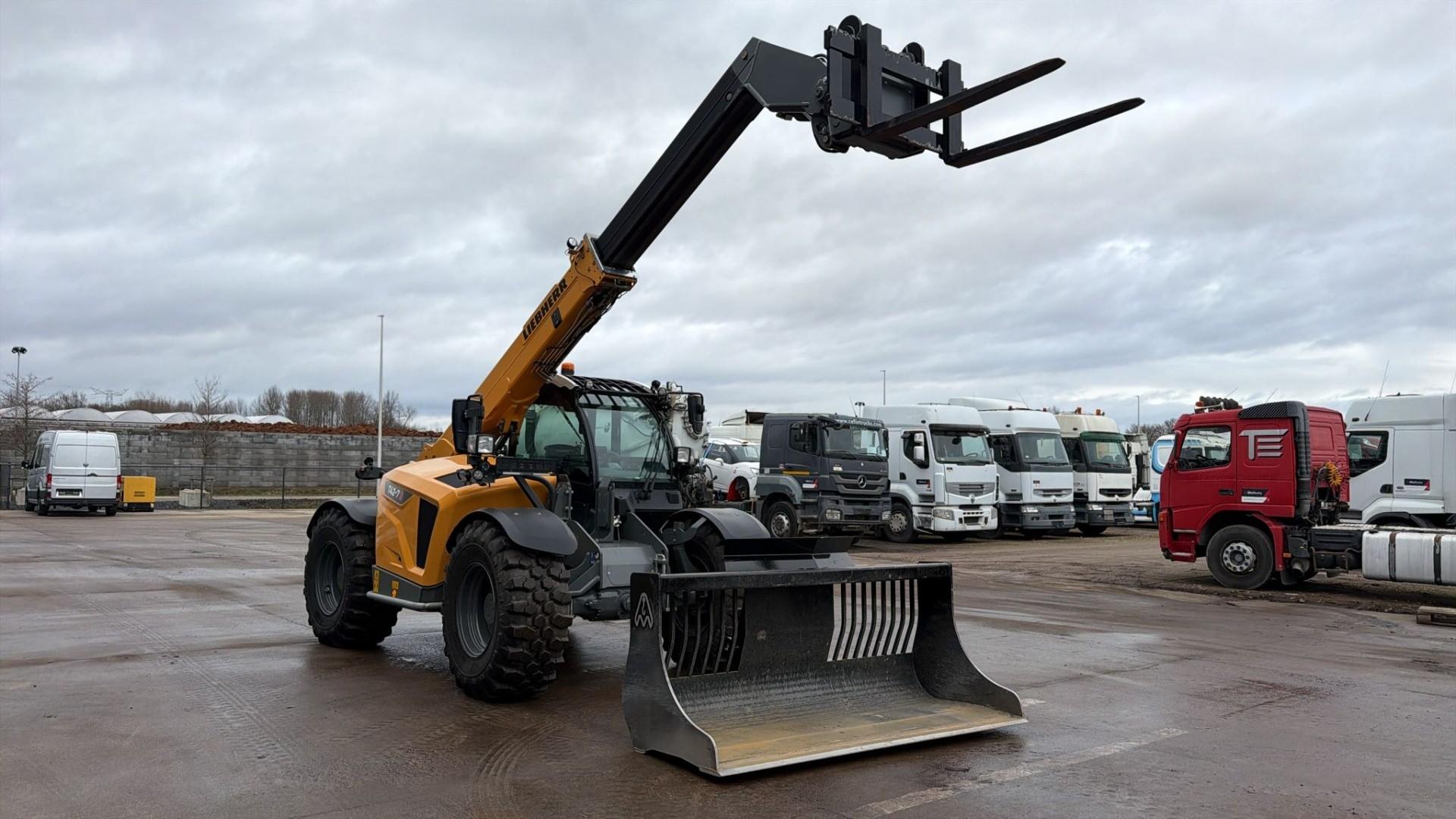 Liebherr T42-7S