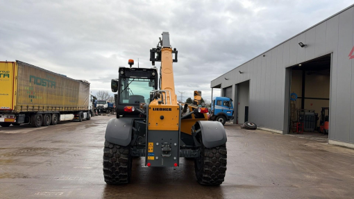 Liebherr--T42-7S