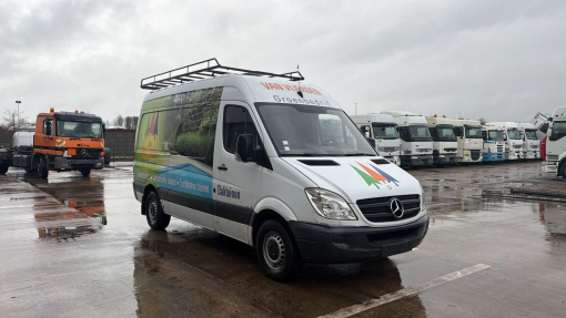 Mercedes-Benz-Sprinter-313 CDI