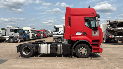 Renault--Premium 460 DXI