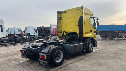 Renault--Premium 420