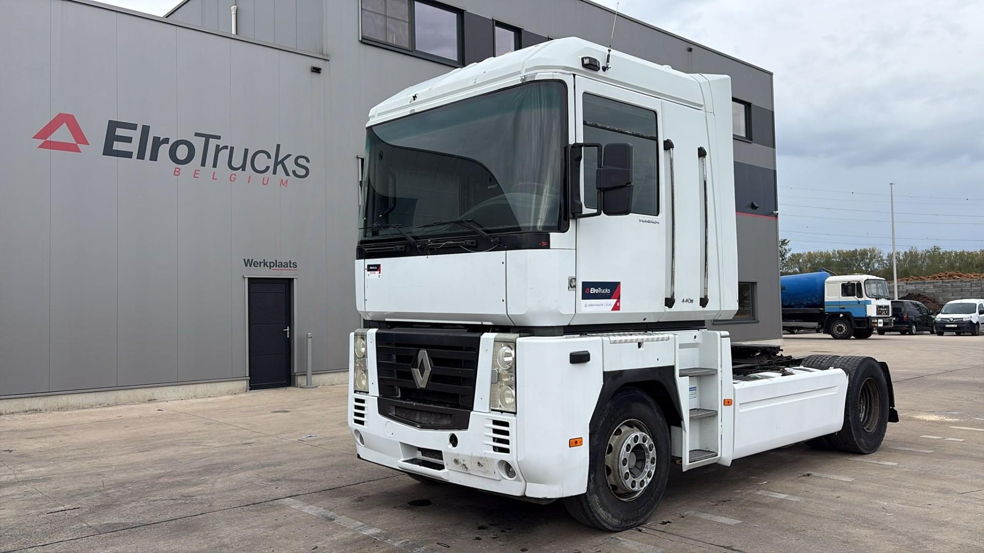 Renault--Magnum 440 DXI