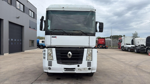 Renault--Magnum 440 DXI