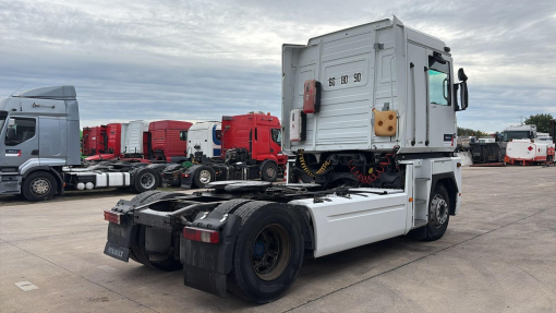 Renault--Magnum 440 DXI