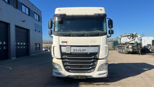 DAF--XF 460