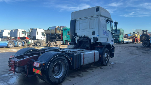 Iveco--Eurotech 440 E 42