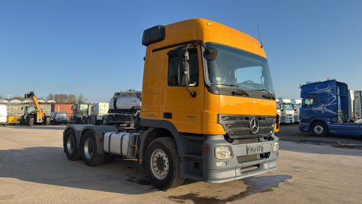 Mercedes-Benz--Actros 2644