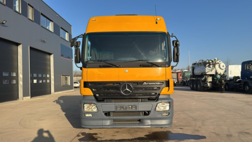 Mercedes-Benz--Actros 2644