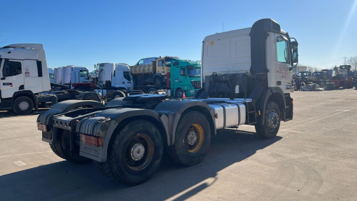 Mercedes-Benz--Actros 3341