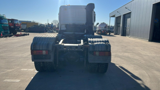 Mercedes-Benz--Actros 3341