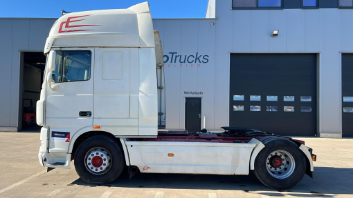 DAF--105 XF 460