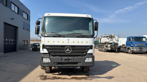 Mercedes-Benz--Actros 4144