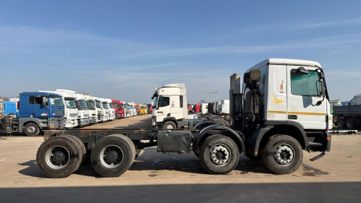 Mercedes-Benz--Actros 4144