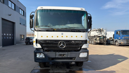 Mercedes-Benz--Actros 4144