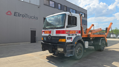Mercedes-Benz  Atego 1823