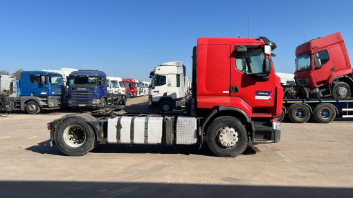 Renault--Premium 460 DXI