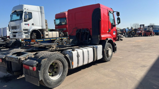 Renault--Premium 460 DXI