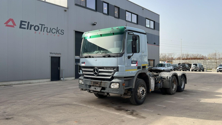 Mercedes-Benz--Actros 2646
