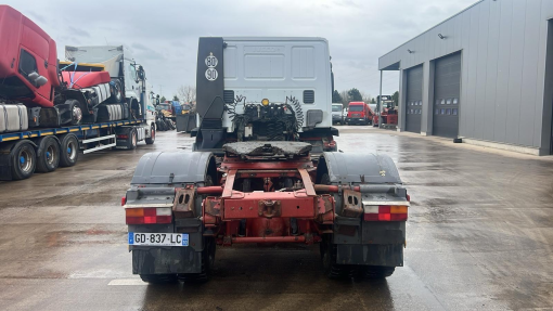 Iveco--Eurotrakker 440 E 42